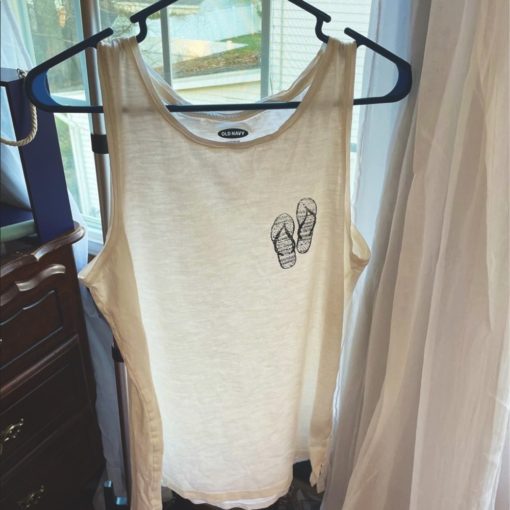White graphic tank top- Old Navy